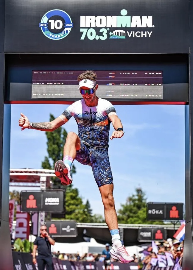 7E7F7EB9-5840-4ACF-B22B-27360D425395_1_201_a