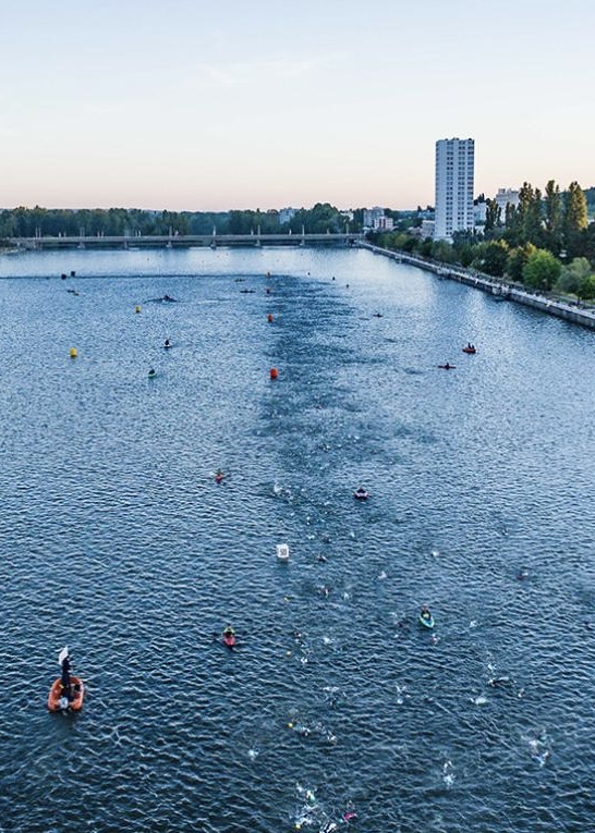 2CB95875-A773-447A-99AD-315A0A28D47F_1_201_a